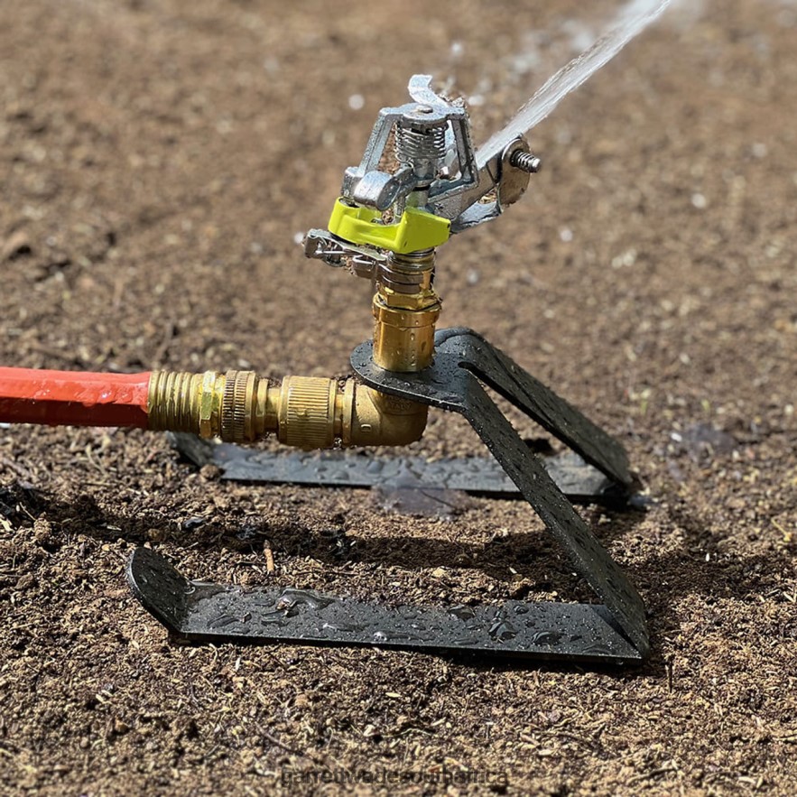 Garden Garrett Wade Italian-Made Wide-Area Sprinkler with Metal Sled LP88ZX227 - Garrett Wade Knives