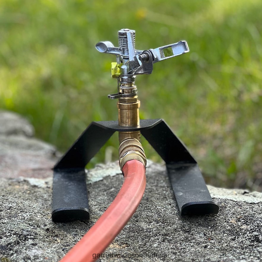 Garden Garrett Wade Italian-Made Wide-Area Sprinkler with Metal Sled LP88ZX227 - Garrett Wade Knives