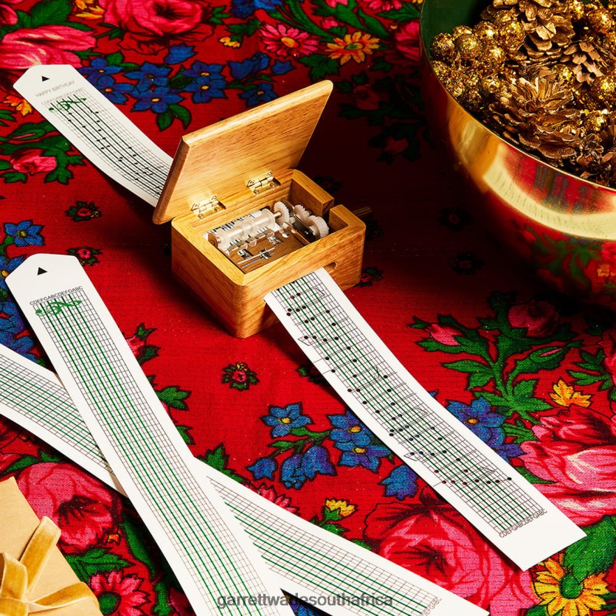 Home & Kitchen Garrett Wade Hand-Cranked Wooden Music Box LP88ZX887 - Garrett Wade Knives