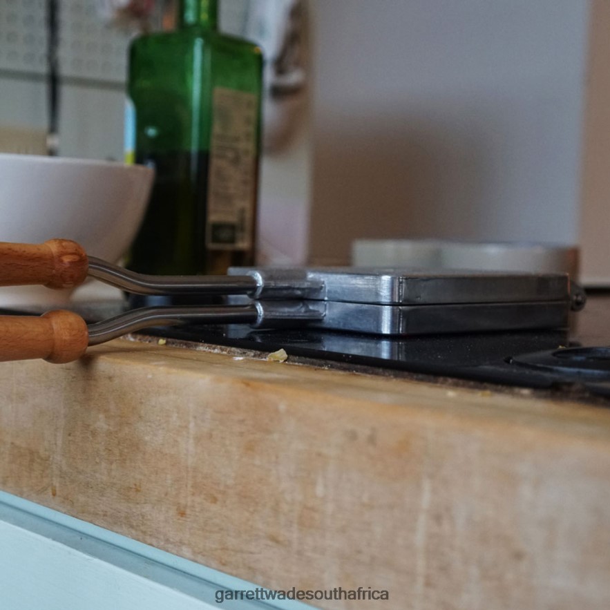 Home & Kitchen Garrett Wade Aluminum Stove Top - Waffle Maker LP88ZX771 - Garrett Wade Chisels