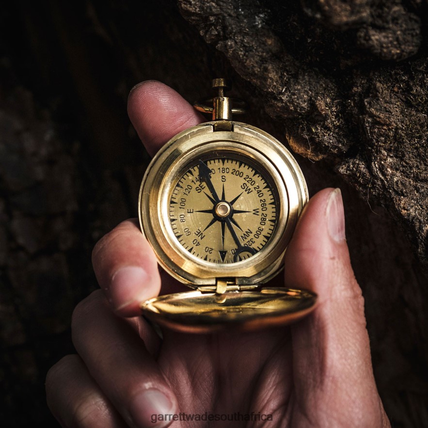 Outdoor Garrett Wade Push-Button Brass Compass LP88ZX312 - Garrett Wade Chisels