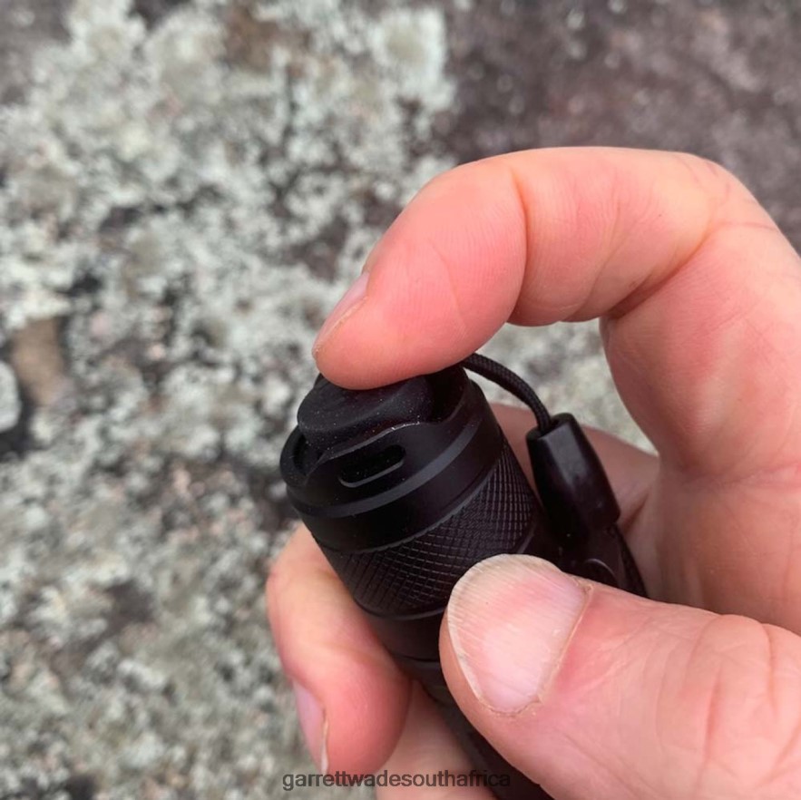 Outdoor Garrett Wade Rechargeable High-Tech 1400 Lumen Flashlight LP88ZX341 - Garrett Wade Knives