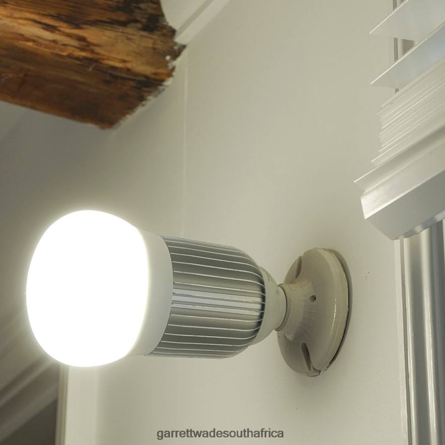 Workshop Garrett Wade Heavy-Duty Shop Lights for Indoor & Outdoor Use LP88ZX536 - Garrett Wade Knives